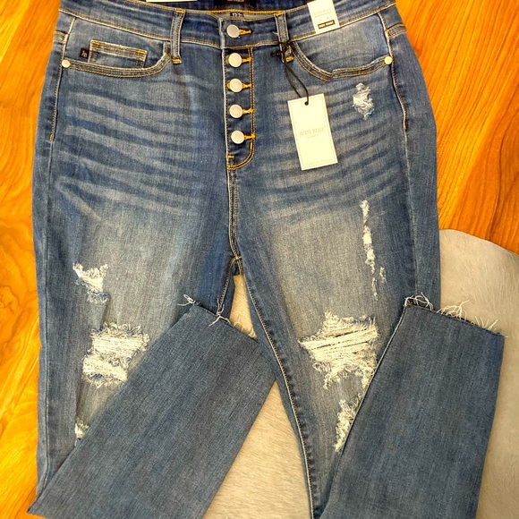 Judy Blue High Rise ButtonUp Straight Ripped Jeans - Picture 5 of 13